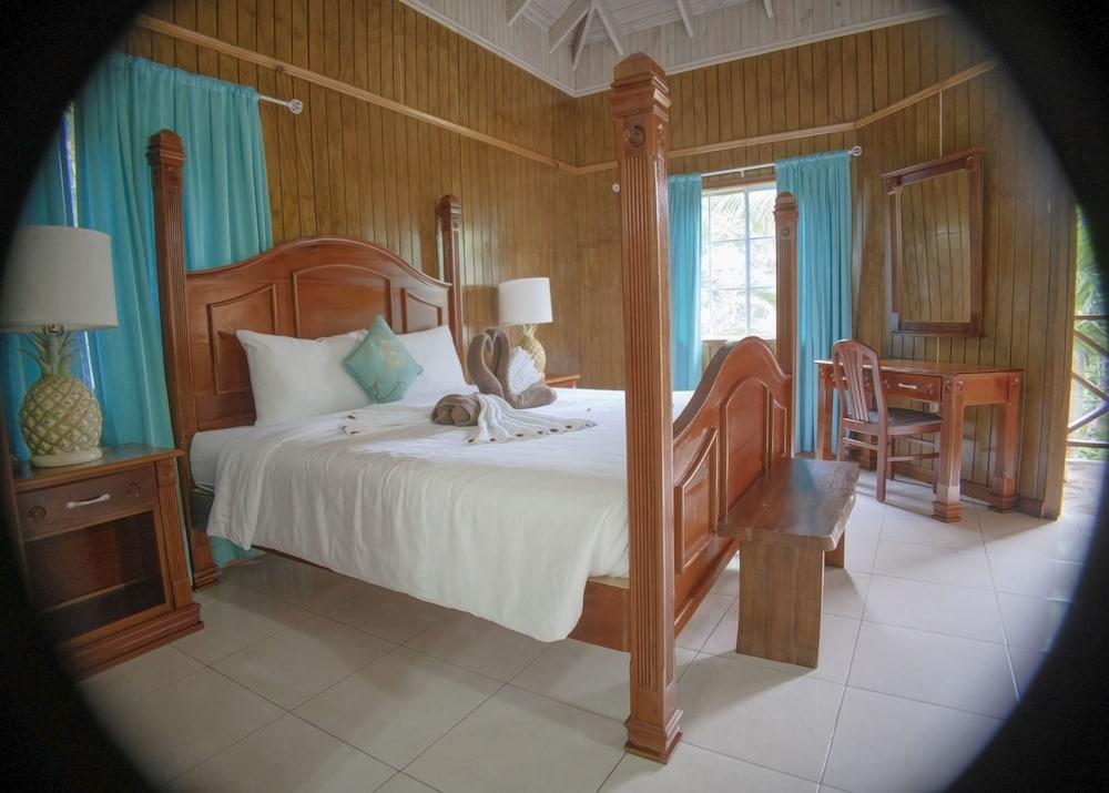 Bay View Eco Resort & Spa Порт-Антонио Экстерьер фото